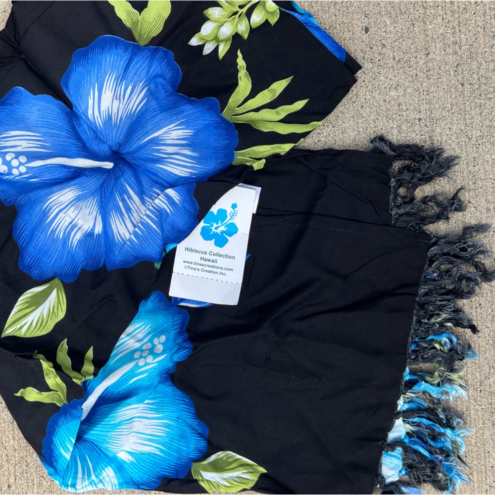 Hawaiian sarong cover-up scarf wrap black blue floral 44”x60”